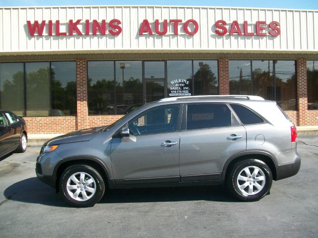 2013 Kia Sorento XE 4x4 Truck