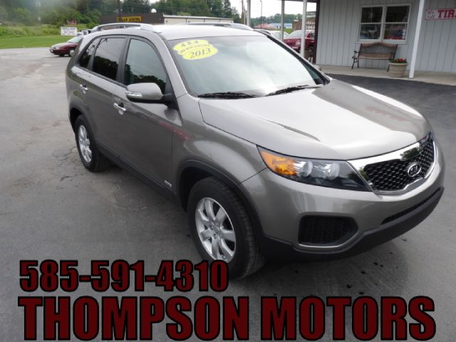 2013 Kia Sorento E350 15 Passanger Van XLT