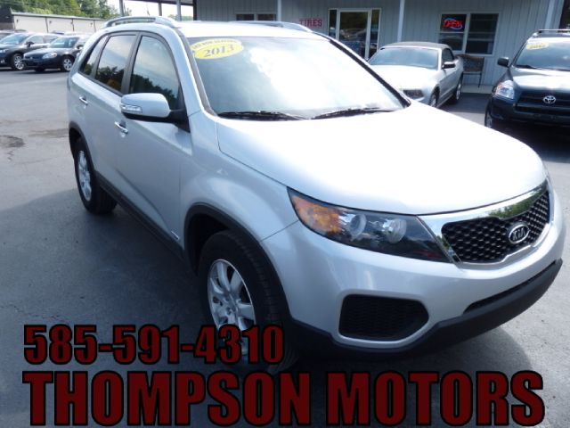 2013 Kia Sorento E350 15 Passanger Van XLT