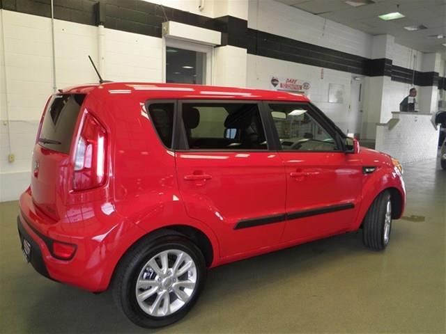 2013 Kia Soul Extenede CAB 4X4