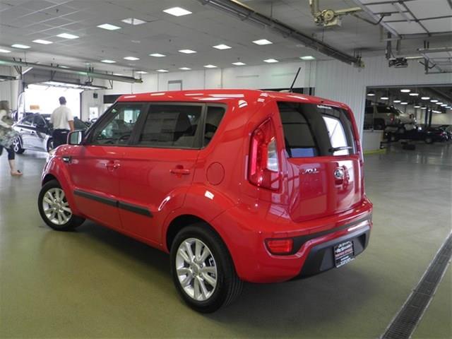 2013 Kia Soul Extenede CAB 4X4