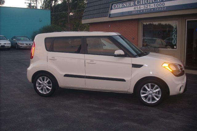 2013 Kia Soul All-wheel Drive LS