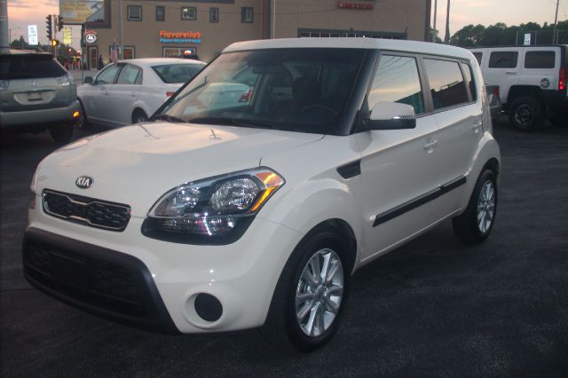 2013 Kia Soul All-wheel Drive LS