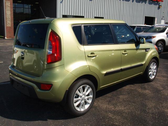 2013 Kia Soul Base