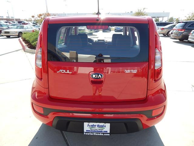 2013 Kia Soul Base