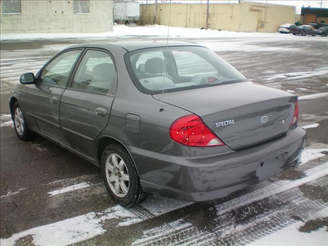 2003 Kia Spectra Touring W/nav.sys