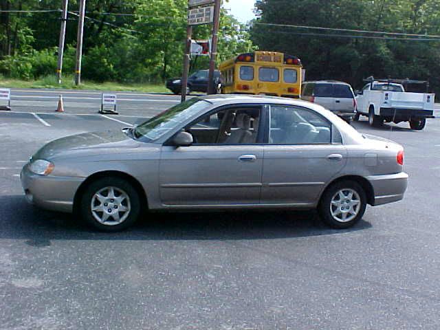 2003 Kia Spectra Base