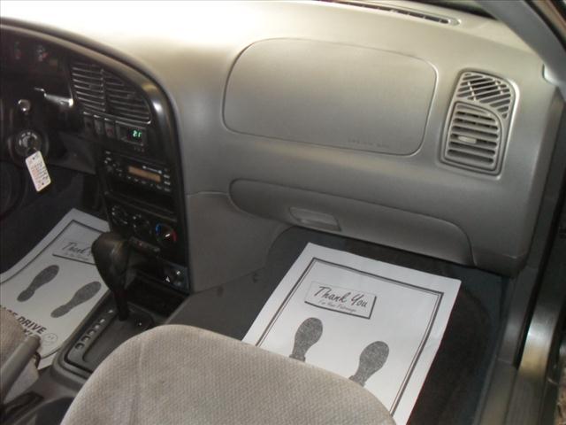 2003 Kia Spectra 24 Box