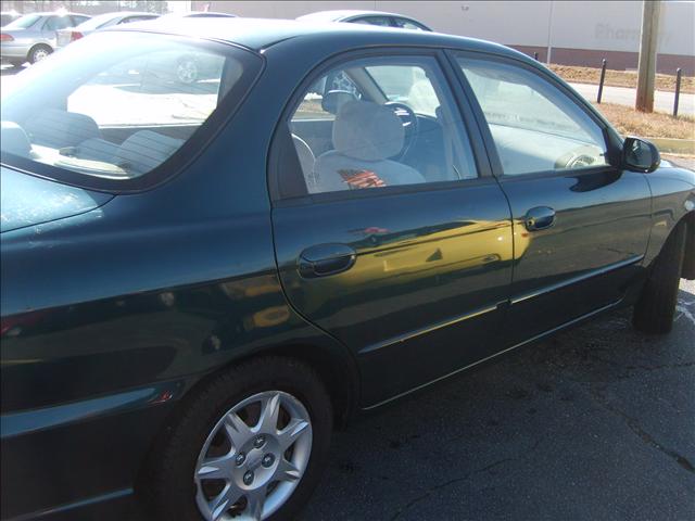 2003 Kia Spectra 24 Box