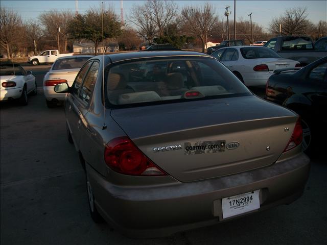 2003 Kia Spectra 24 Box