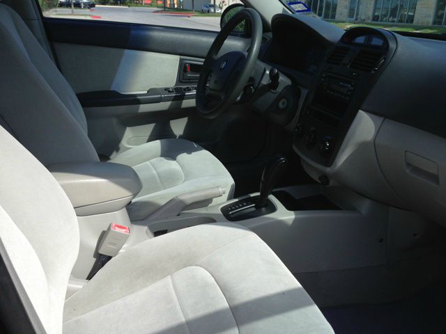 2004 Kia Spectra Open-top