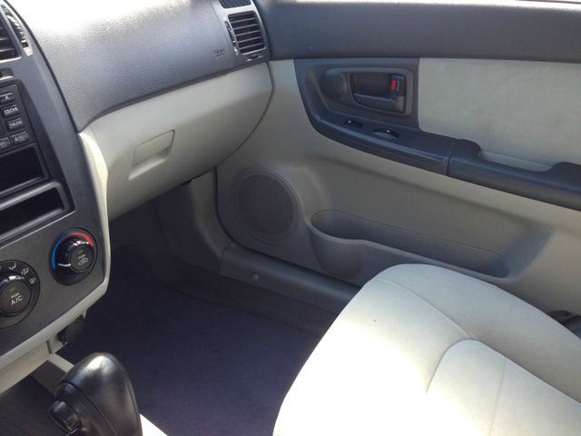 2004 Kia Spectra Open-top