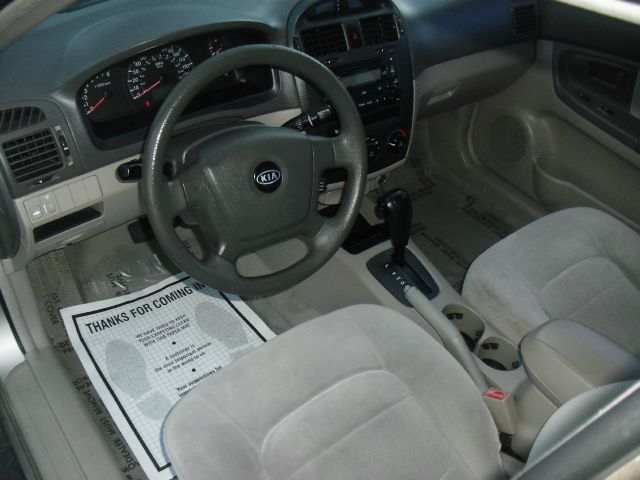 2005 Kia Spectra Open-top