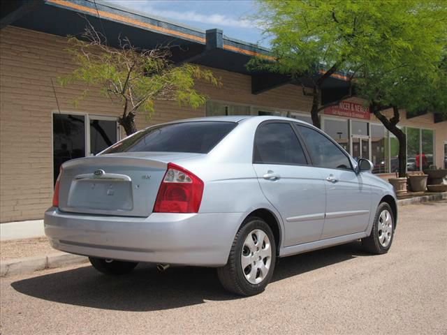 2005 Kia Spectra Open-top