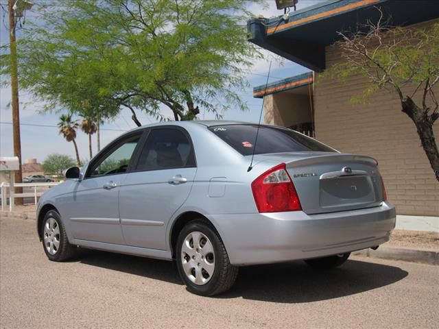 2005 Kia Spectra Open-top