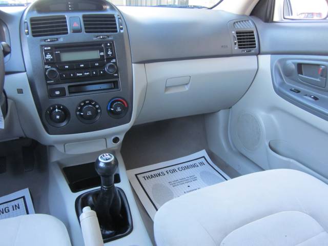 2006 Kia Spectra Open-top