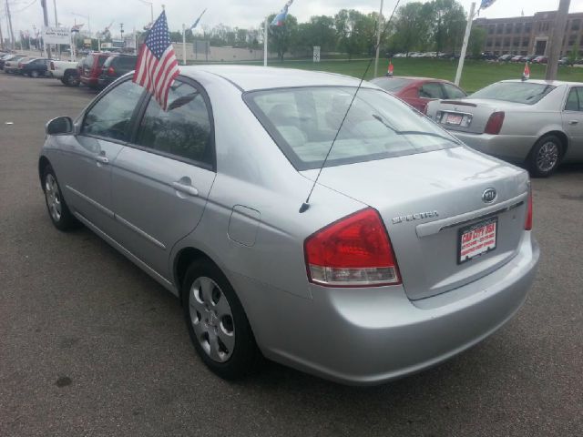 2007 Kia Spectra Open-top