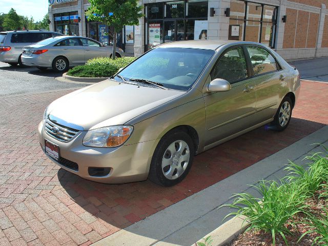 2007 Kia Spectra AWD, REAR DVD, Navigation, 3RD ROW, Mem/heat Seats