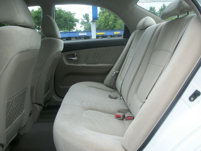 2007 Kia Spectra Open-top