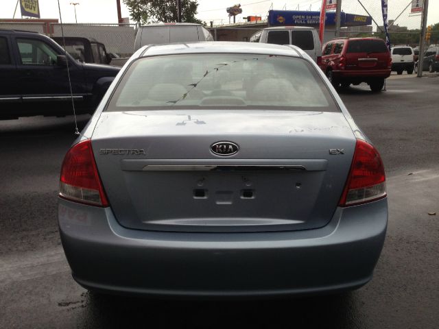 2007 Kia Spectra Open-top