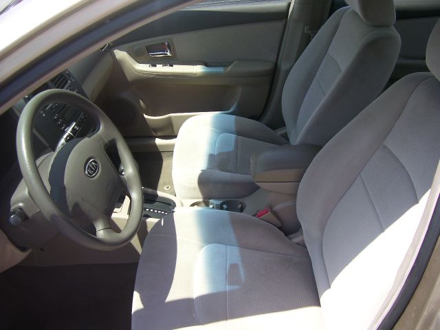 2007 Kia Spectra Open-top