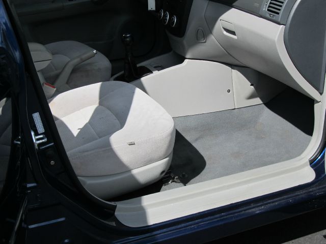 2007 Kia Spectra Open-top