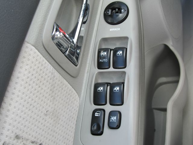 2007 Kia Spectra Open-top