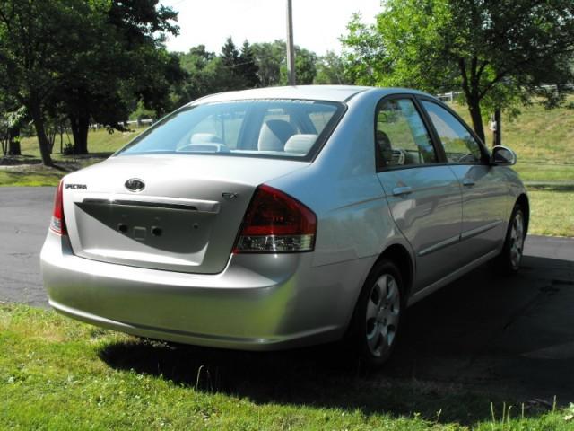 2008 Kia Spectra ZQ8 LS