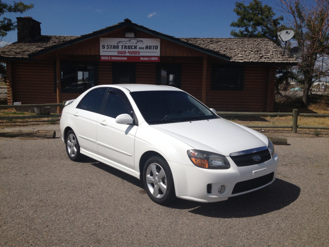 2008 Kia Spectra AWD, REAR DVD, Navigation, 3RD ROW, Mem/heat Seats