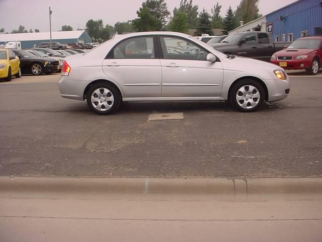 2009 Kia Spectra AWD, REAR DVD, Navigation, 3RD ROW, Mem/heat Seats