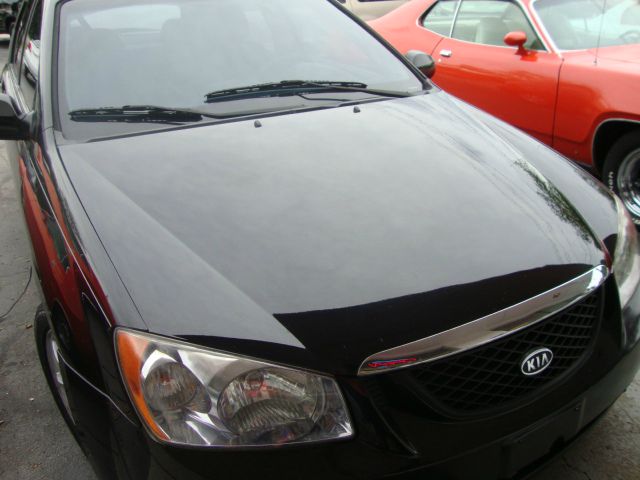 2006 Kia Spectra5 Base