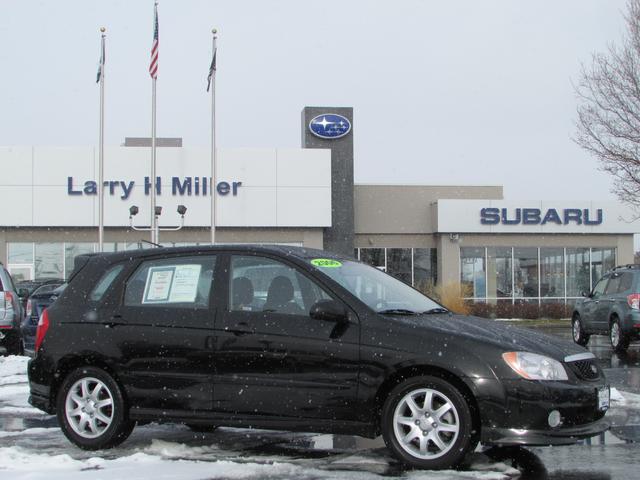 2006 Kia Spectra5 Base