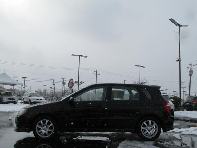 2006 Kia Spectra5 Base