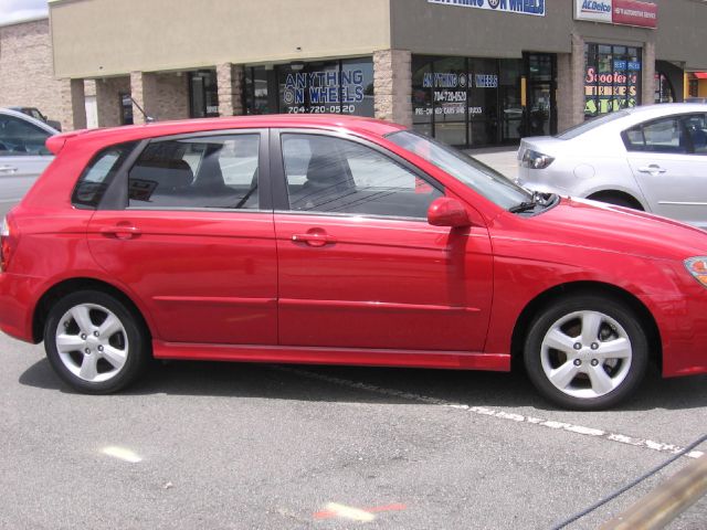 2007 Kia Spectra5 Base