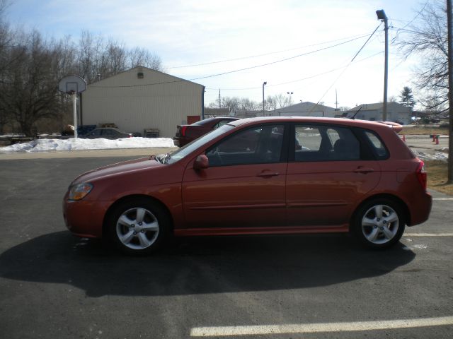 2007 Kia Spectra5 Base