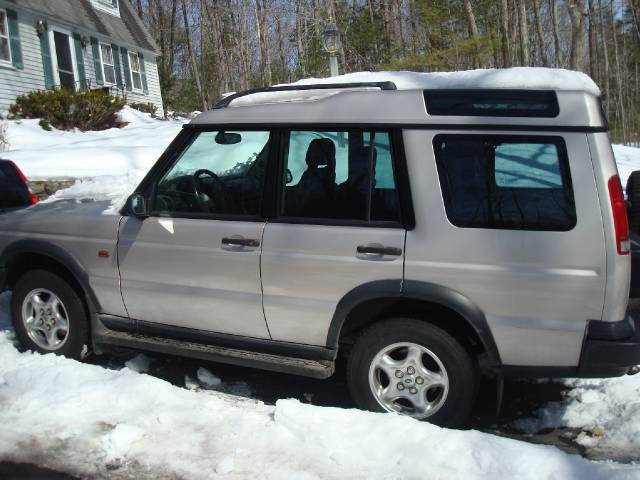 1999 Land Rover Discovery II Base