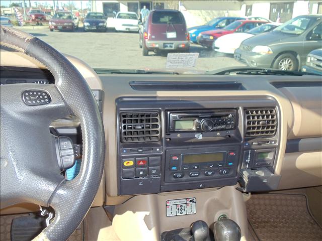 1999 Land Rover Discovery II Base