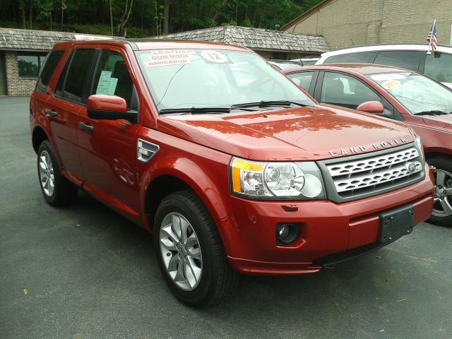 2012 Land Rover LR2 LS NICE