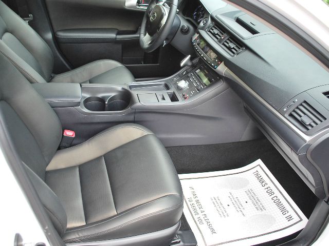 2012 Lexus CT 200h Base