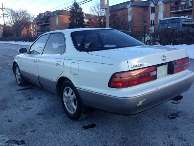 1992 Lexus ES 300 Base