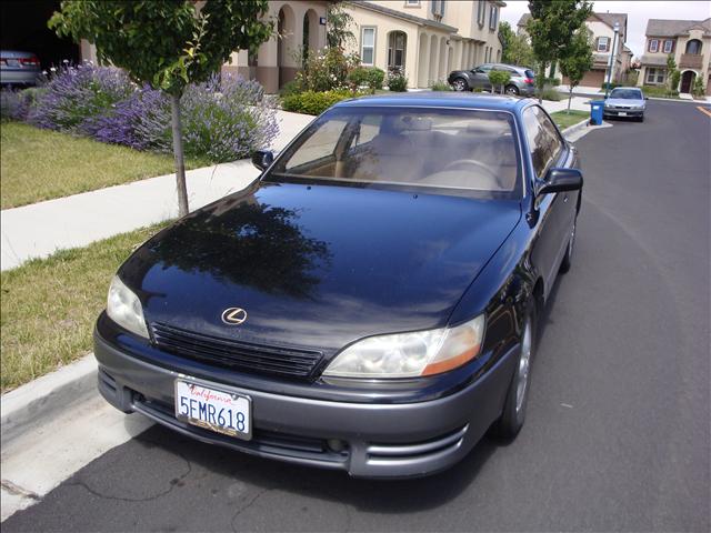 1993 Lexus ES 300 Reg. Cab 2WD