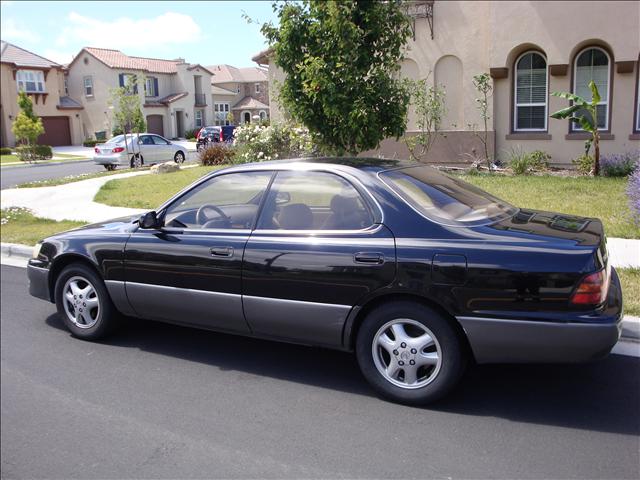 1993 Lexus ES 300 Reg. Cab 2WD