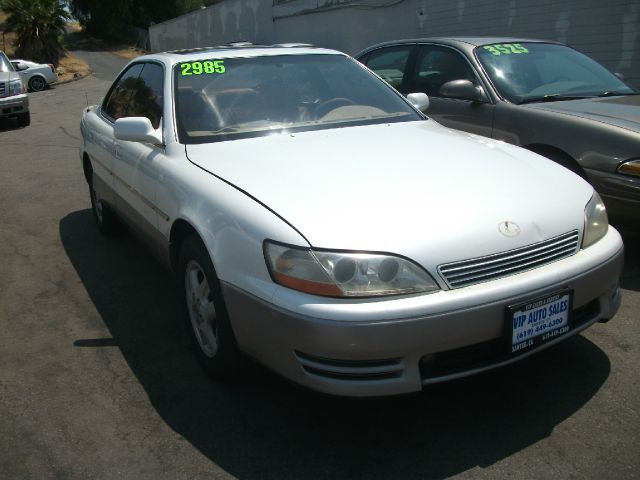 1993 Lexus ES 300 Base