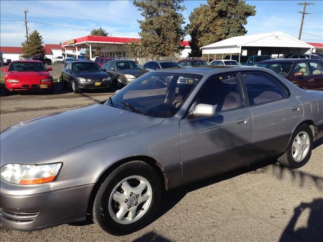 1993 Lexus ES 300 Base