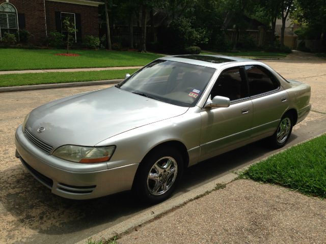 1994 Lexus ES 300 Base