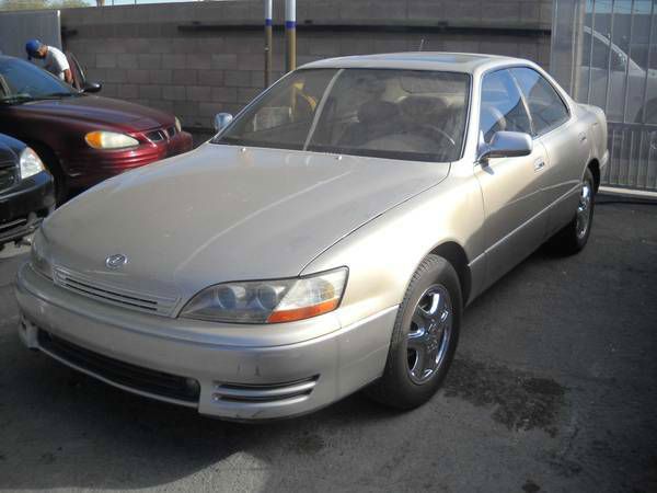 1994 Lexus ES 300 Base