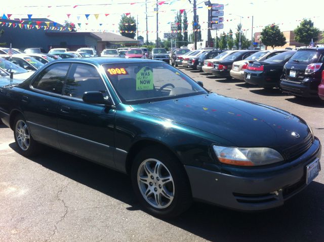 1995 Lexus ES 300 Base