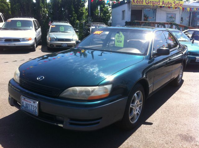 1995 Lexus ES 300 Base