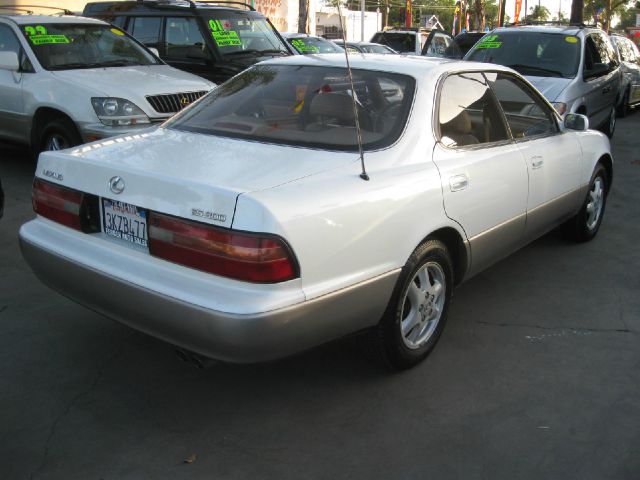 1995 Lexus ES 300 Base