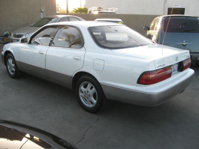 1995 Lexus ES 300 Base